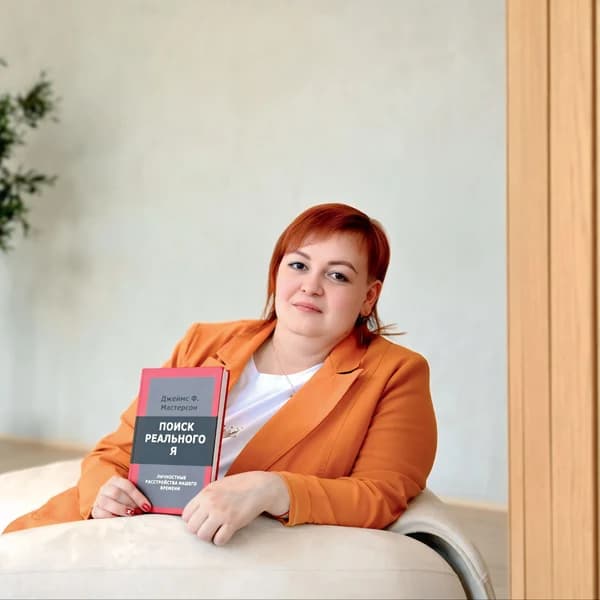 Елена  Родникова 