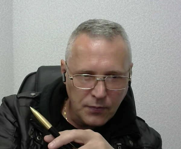 Дмитрий Макаров