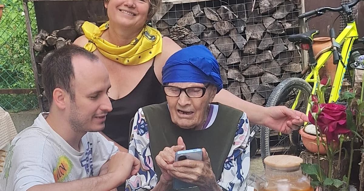 Три поколения в одном доме.